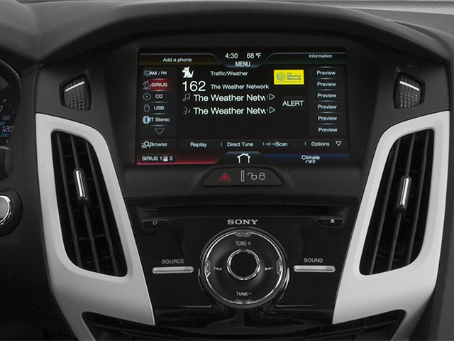 2014 Ford Focus SE photo 4