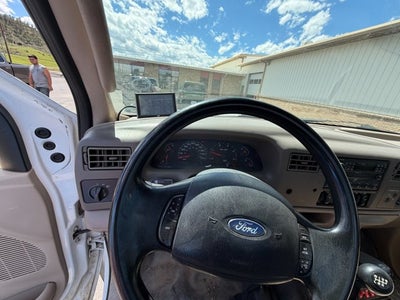 2004 Ford Super Duty F-450 DRW XL