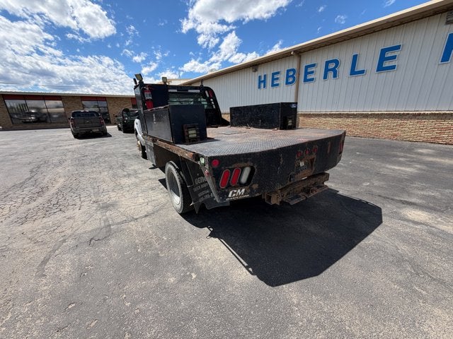 2004 Ford Super Duty F-450 DRW XL