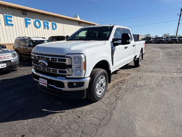 2026 Ford Super Duty F-350 SRW F-350® XLT