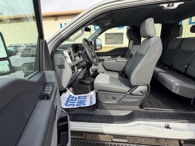 2026 Ford Super Duty F-350 SRW F-350® XLT