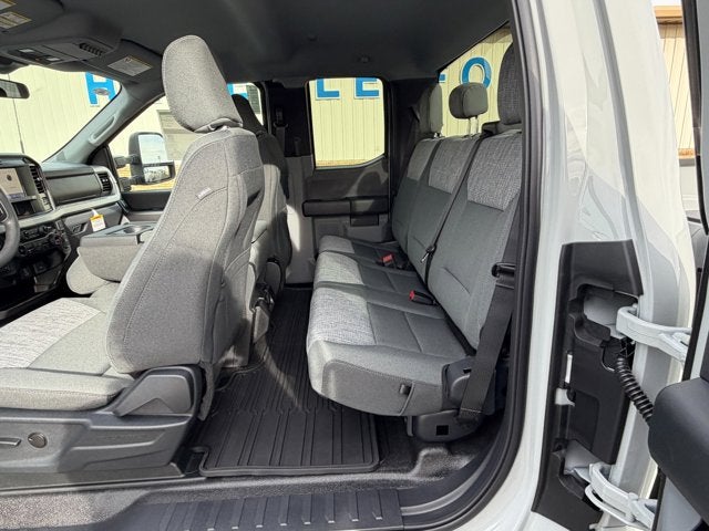 2026 Ford Super Duty F-350 SRW F-350® XLT