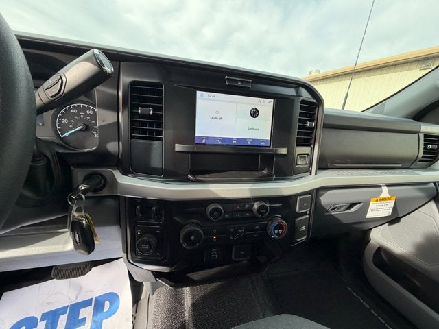 2026 Ford Super Duty F-350 SRW F-350® XLT