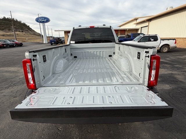 2026 Ford Super Duty F-350 SRW F-350® XLT