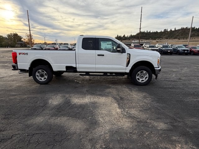 2026 Ford Super Duty F-350 SRW F-350® XLT