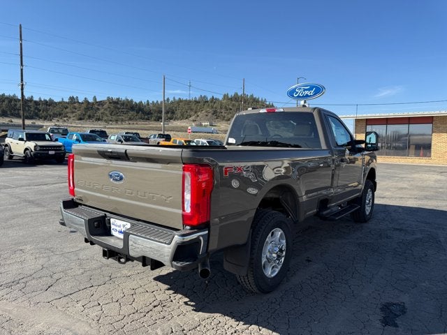 2026 Ford Super Duty F-350 SRW F-350® XLT