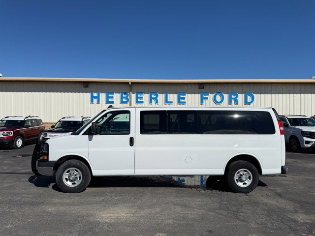 2019 Chevrolet Express Passenger LT